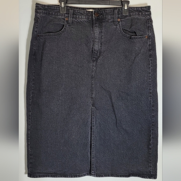 Universal Thread Black Denim Split Front Midi Skirt Size 17/XXL - Picture 3 of 6